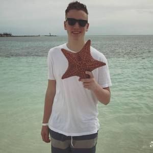 Meet your Posher, Xander